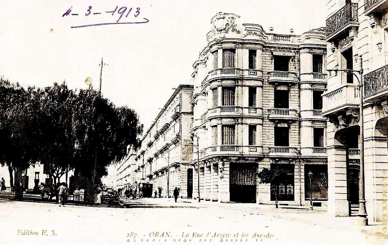 RA g- 003- Place des Victoires.jpg